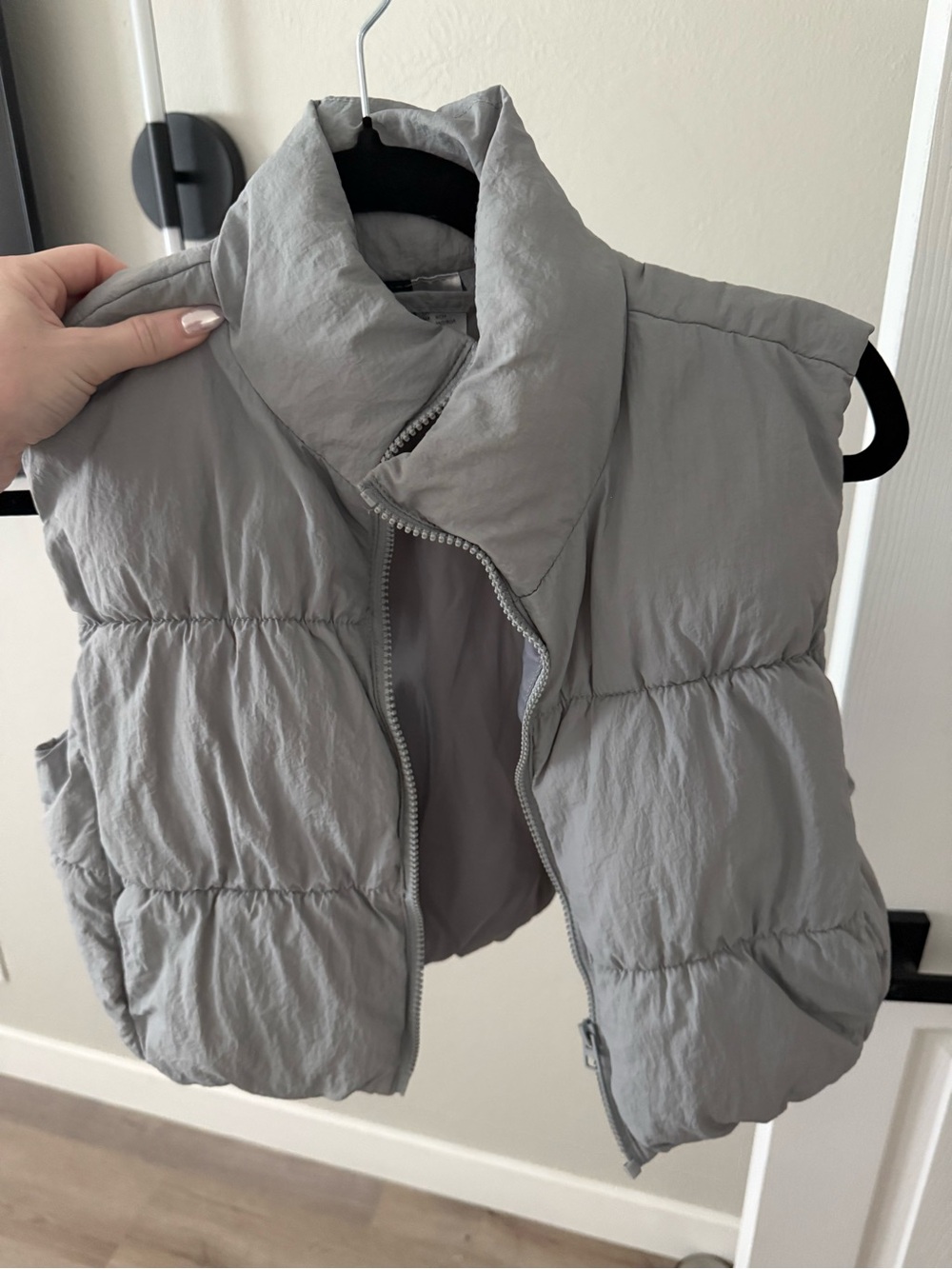 H&M Gray Quilted Puffer Vest